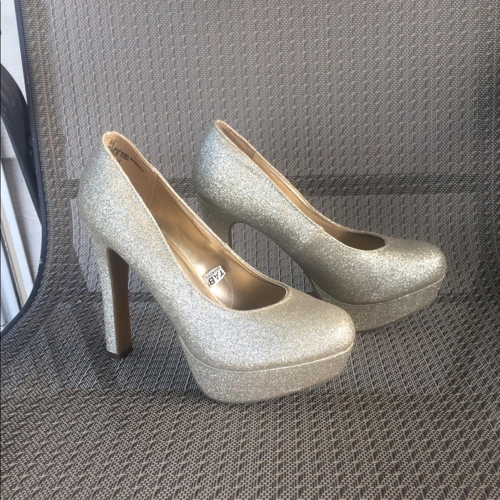 Mossimo heels - Picture 3 of 4